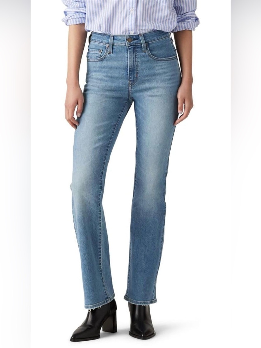 🆕 Levi’s - High Rise Bootcut Jeans